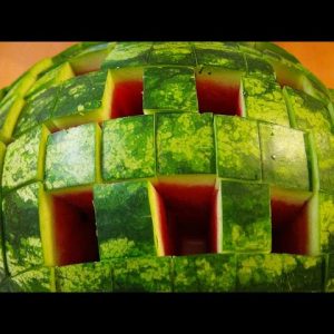 How to Cut a Watermelon to Eat - Food Life Hacks