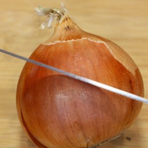 How To Cut An Onion Easy Way - Food Life Hacks