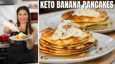 KETO BANANA PANCAKES! How To Make Keto Almond Flour Banana Pancakes / Coconut Flour Pancakes