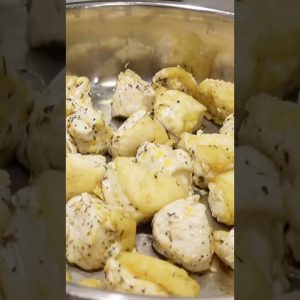 Easy Garlic Knots, using a can of biscuits!