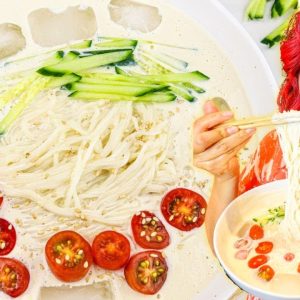 HIGH PROTEIN 5 MINUTE RECIPE: Korean Cold Soybean Noodle Soup (Kong Guksu) | Korean Vegan Cooking